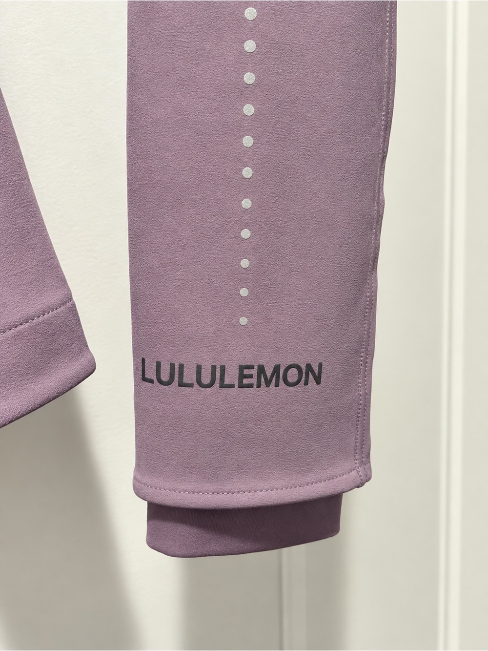 Lululemon Cross Chill RepelShell Jacket Size 0 Purple Mauve Running - Picture 4 of 12